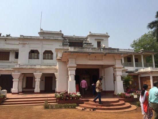 Rabindra Bhavana Museum